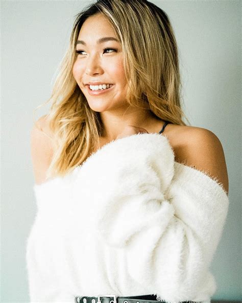 chloe kim represents china